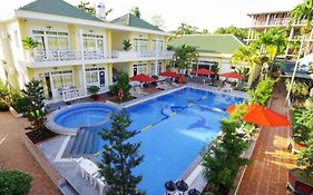 Lam Ha Resort